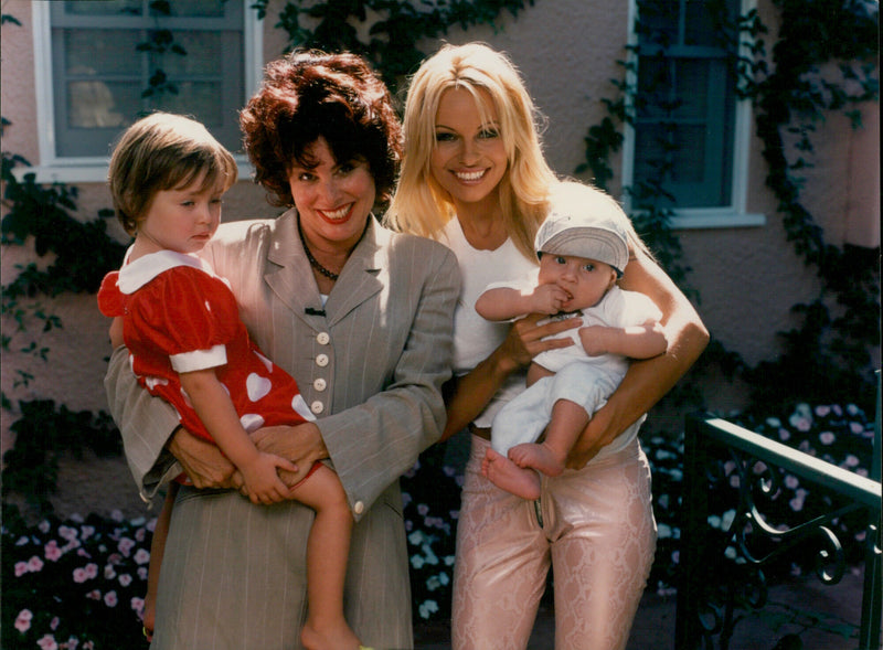 Ruby Wax - Vintage Photograph