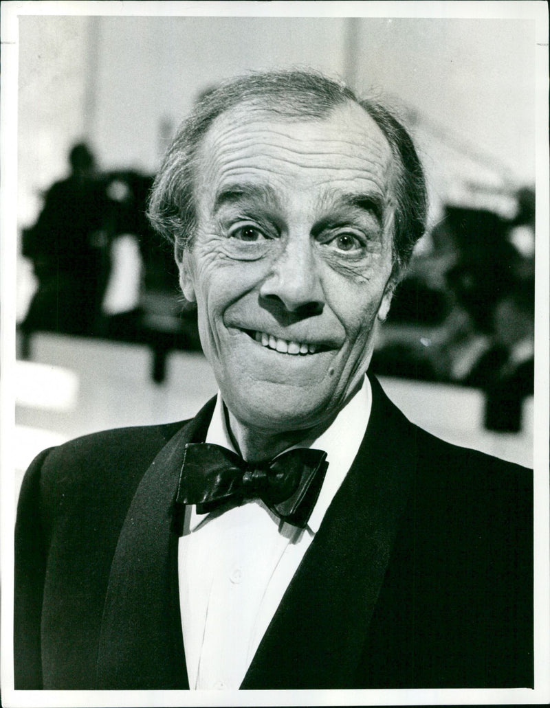 Max Wall - Vintage Photograph