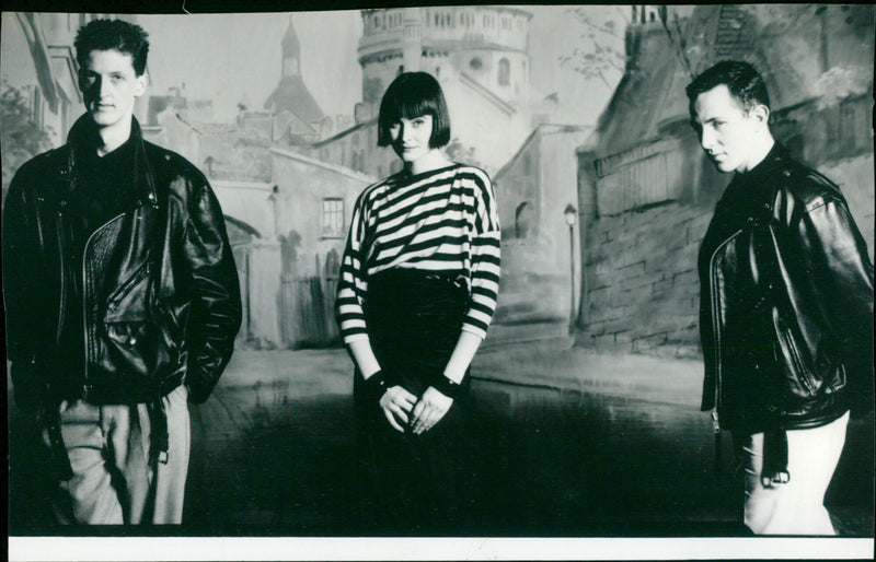 Swing Out Sister - Vintage Photograph