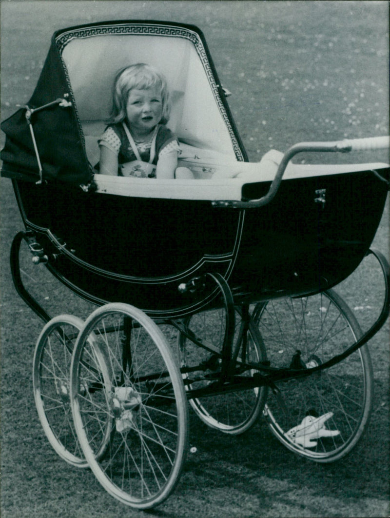 Diana Spencer - Vintage Photograph