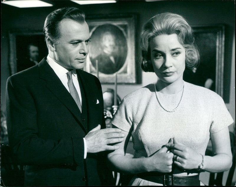 Sylvia Syms - Vintage Photograph