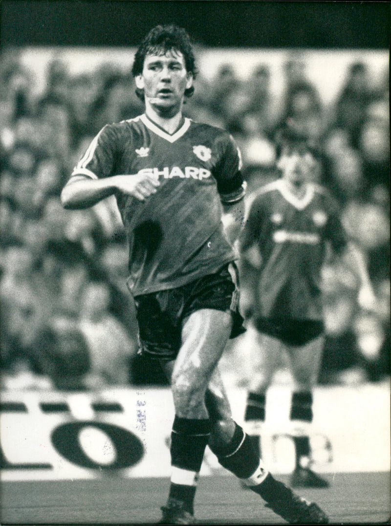 Bryan Robson - Vintage Photograph