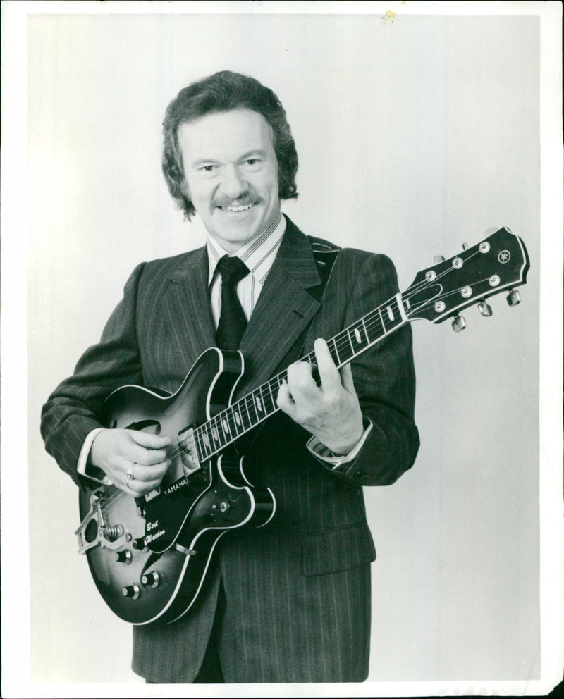 Bert Weedon - Vintage Photograph