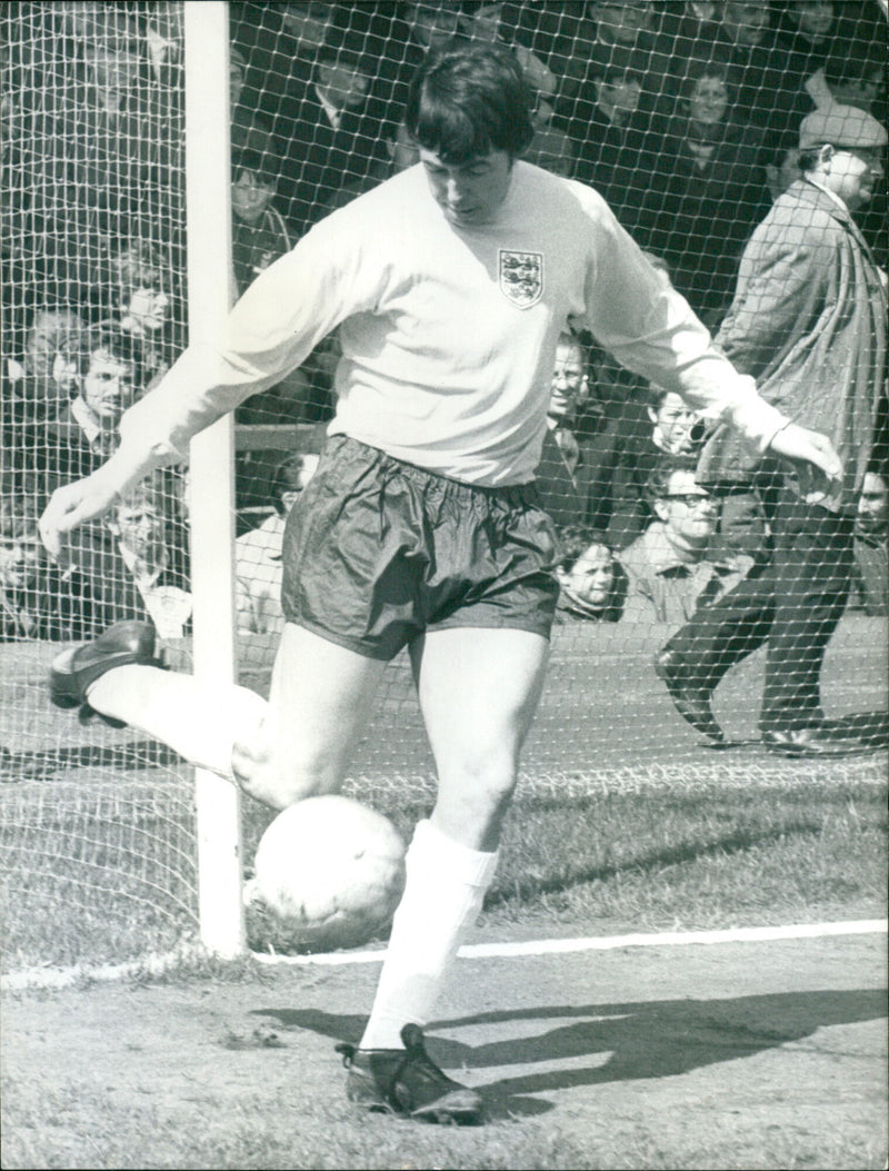 Gordon Banks - Vintage Photograph