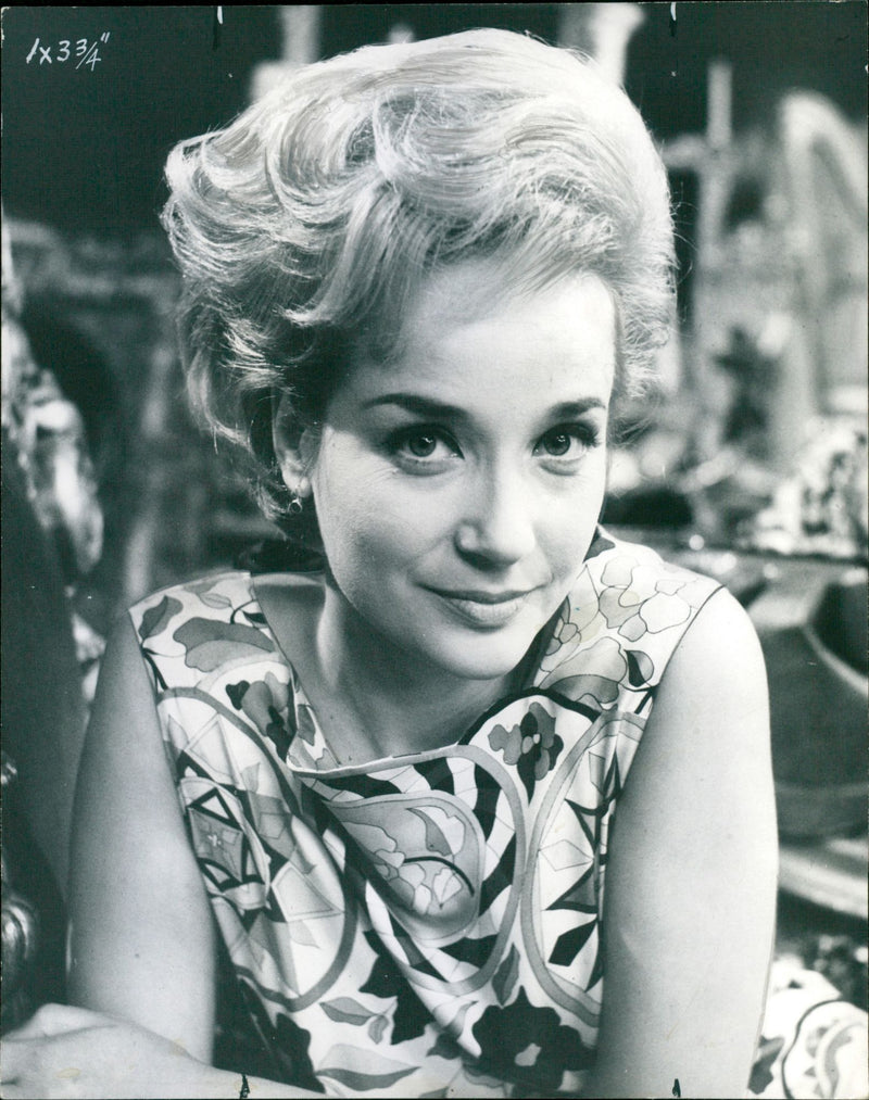 Sylvia Syms - Vintage Photograph