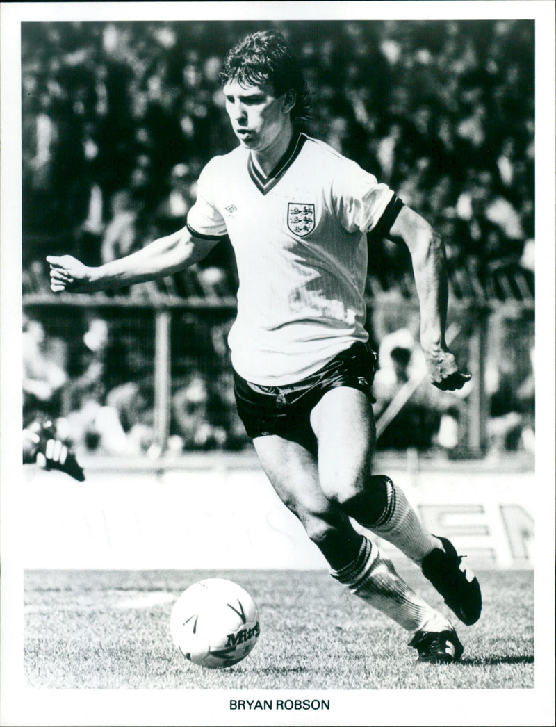 Bryan Robson - Vintage Photograph