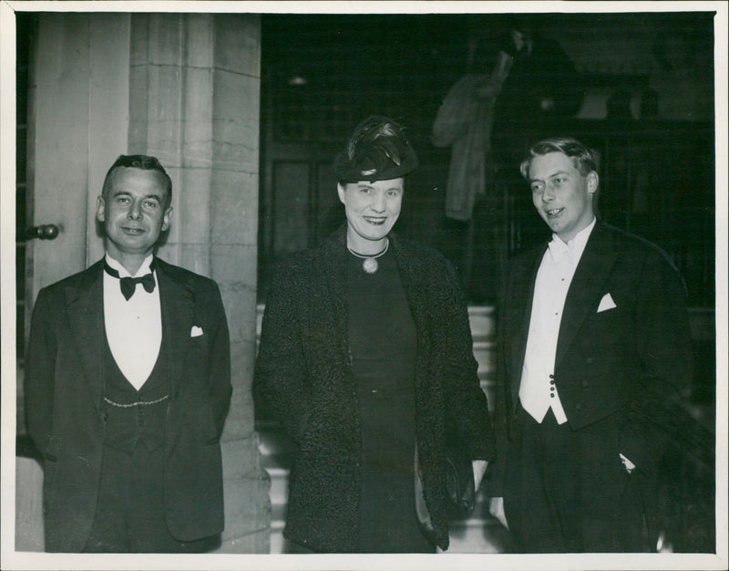 Dr. Edith Summerskill - Vintage Photograph