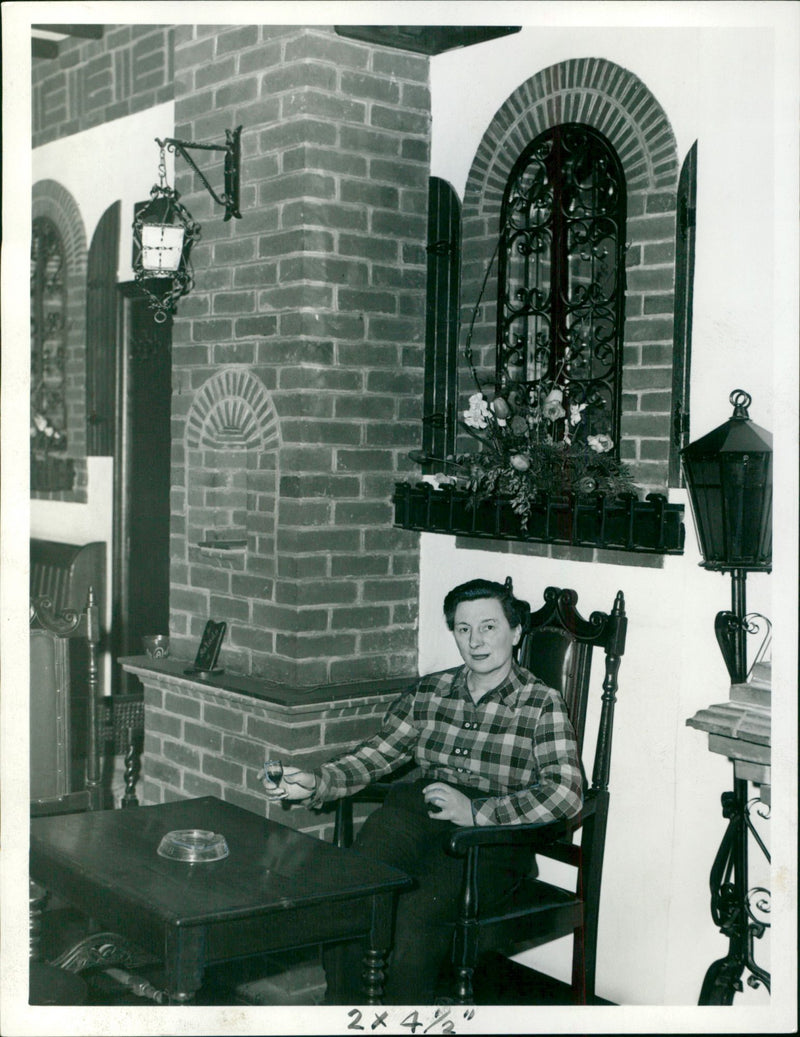 Ethel Usher - Vintage Photograph
