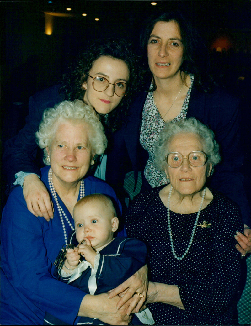 Antonia Wood, Jean Rowlands, Annie Weedon, Caroline Wood, Elaine Dean - Vintage Photograph