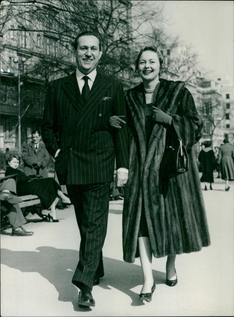 Olivia de Havilland - Vintage Photograph