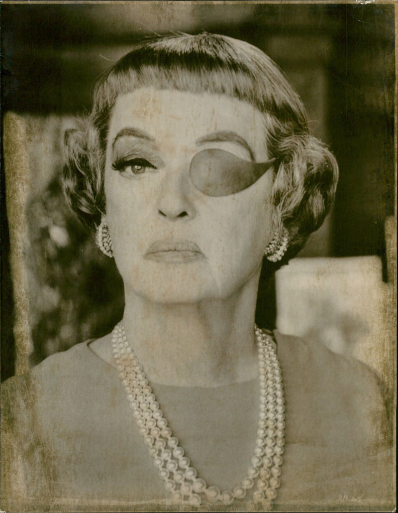 Bette Davis - Vintage Photograph