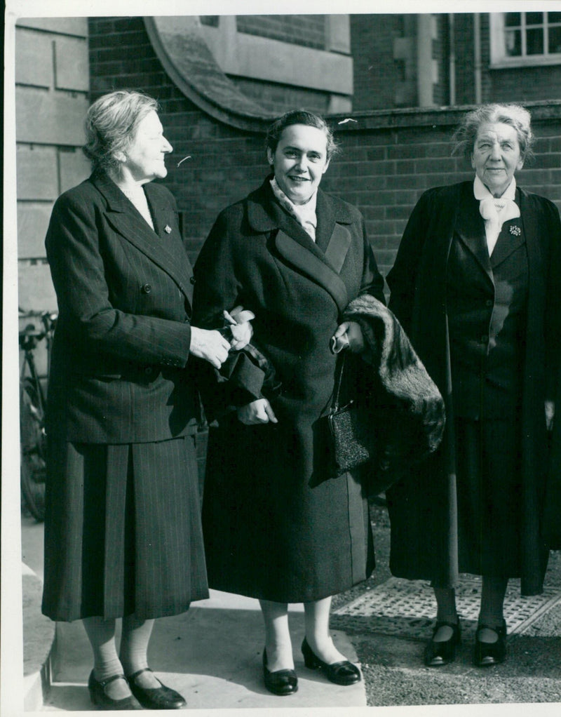 Margaret and Helena Deneke - Vintage Photograph
