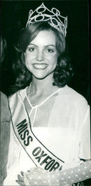 Naomi Delaney - Vintage Photograph