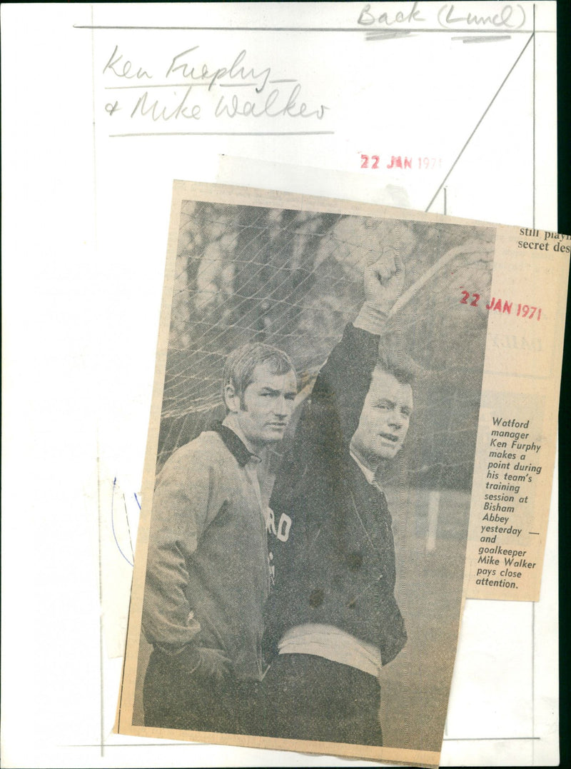 Watford manager Ken Furphy and goalkeeper Mike Walker discuss tactics during training session. - Vintage Photograph