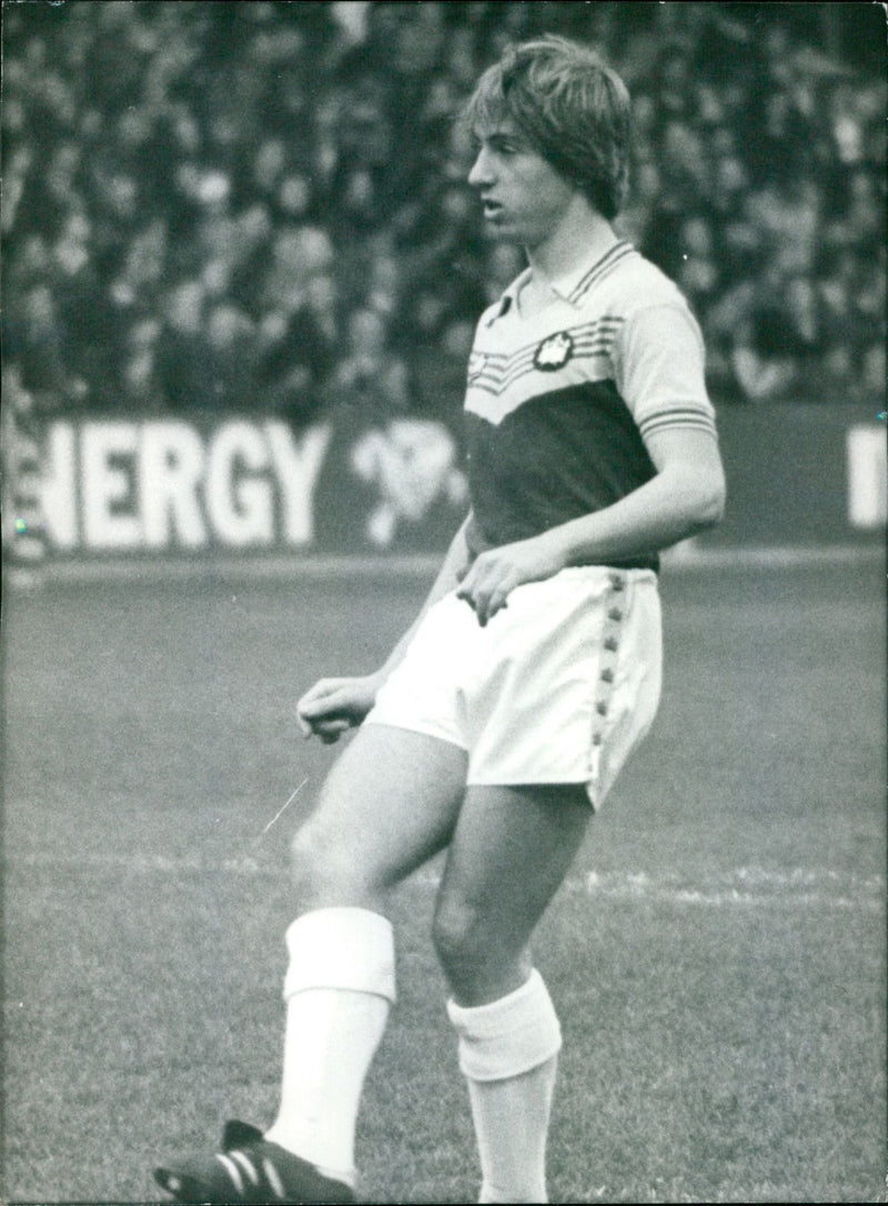 Geoff Pike of West Ham United Football Club in action. - Vintage Photograph