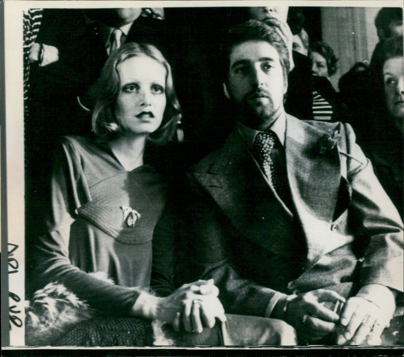 Twiggy - Vintage Photograph