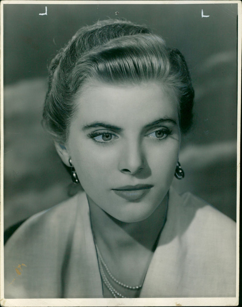 Billie Whitelaw - Vintage Photograph