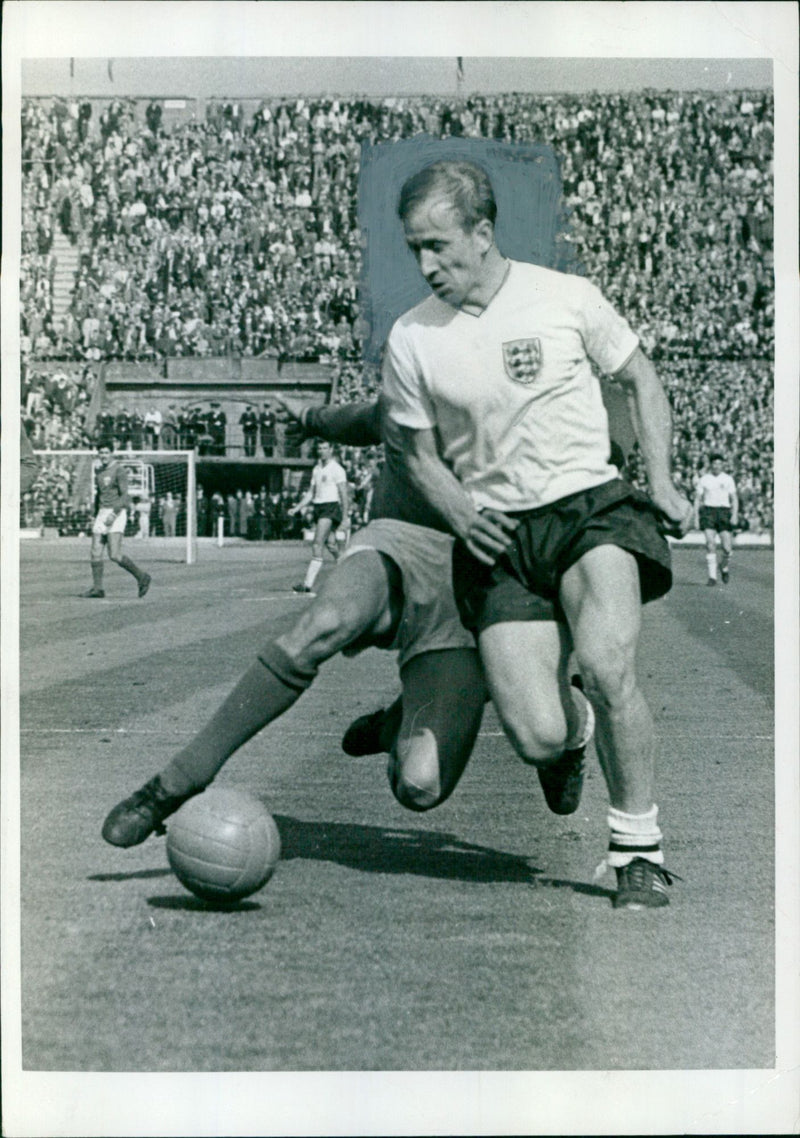 Bobby Charlton - Vintage Photograph