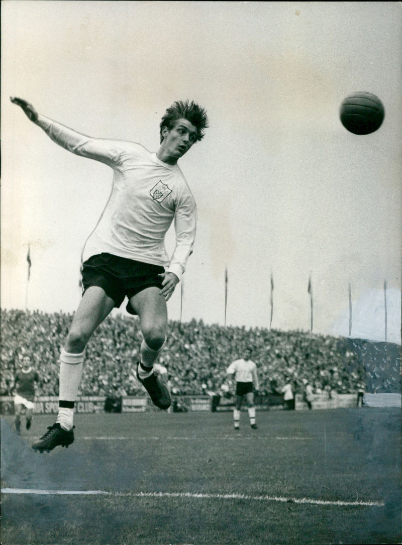 Allan Clarke - Vintage Photograph