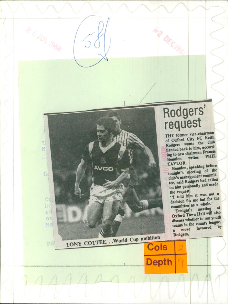 Tony Cottee - Vintage Photograph