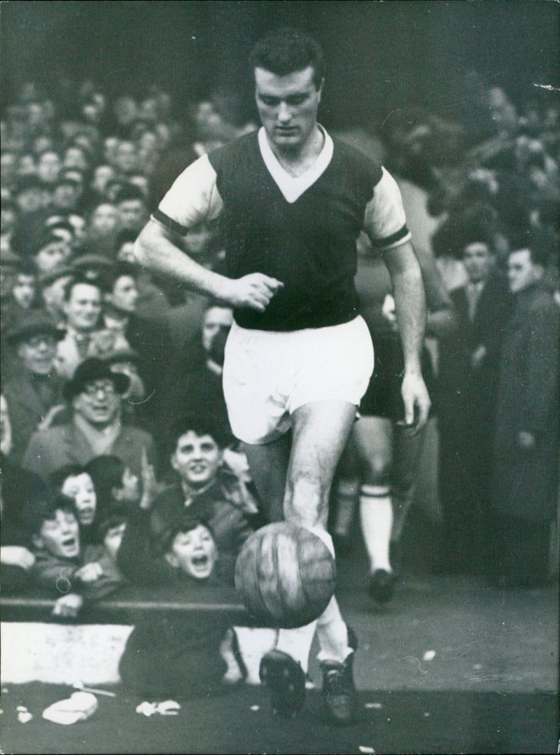 Noel Cantwell - Vintage Photograph