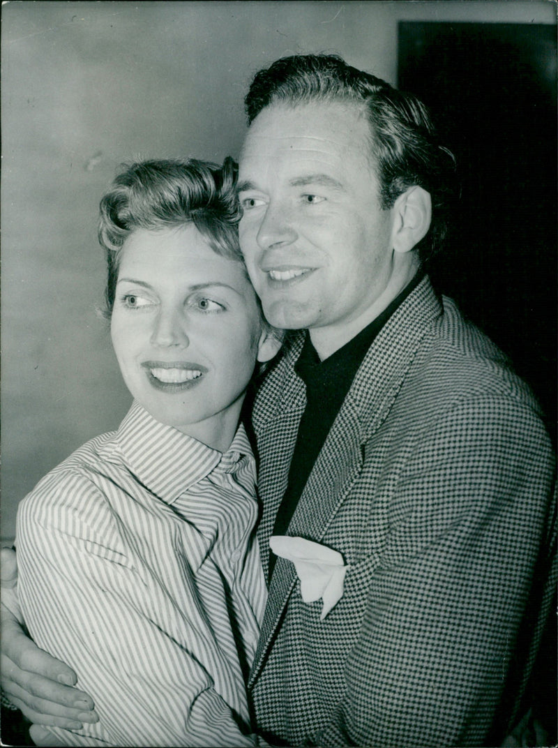 Tony Britton, Harriet Johns - Vintage Photograph
