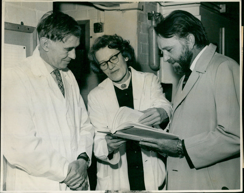 Richard Burton - Vintage Photograph