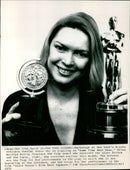 Ellen Burstyn - Vintage Photograph