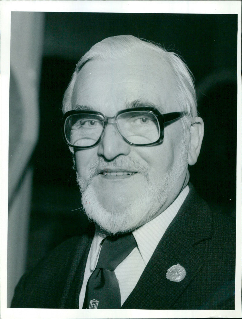 Leslie Town - Vintage Photograph