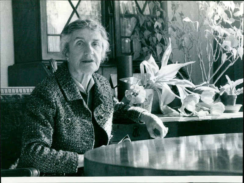 Dame Janet Vaughan - Vintage Photograph