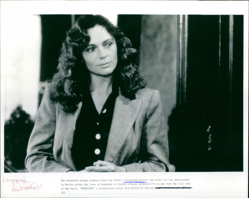 Jacqueline Bisset - Vintage Photograph