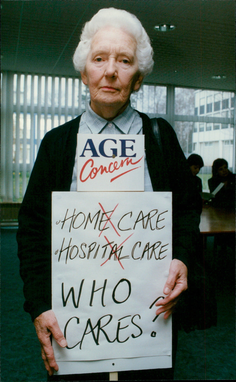 Eva Blacklock - Vintage Photograph