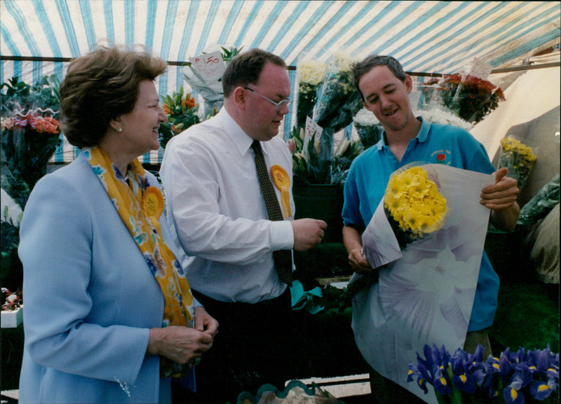 Neil Fawcett, Baroness Nicholson , Paul Broad - Vintage Photograph