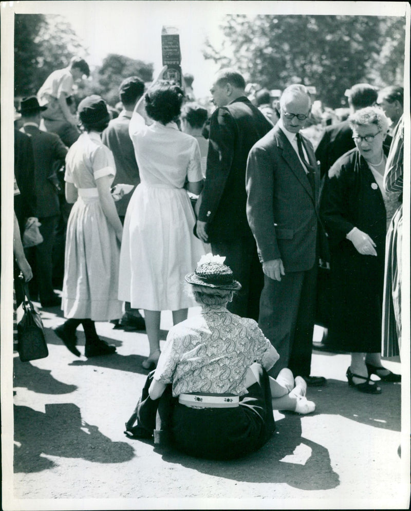 Queen Elizabeth II - Vintage Photograph