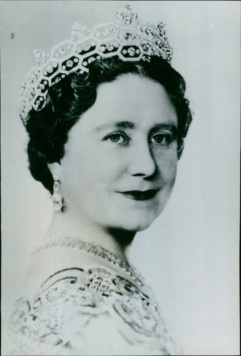 Queen Elizabeth The Queen Mother - Vintage Photograph