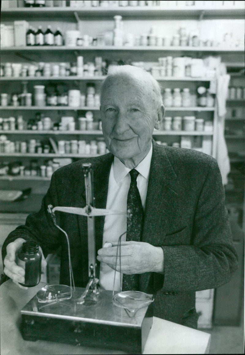 Leslie Evans - Vintage Photograph