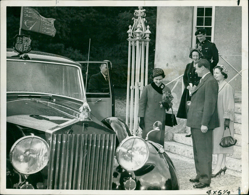 Queen Elizabeth II - Vintage Photograph