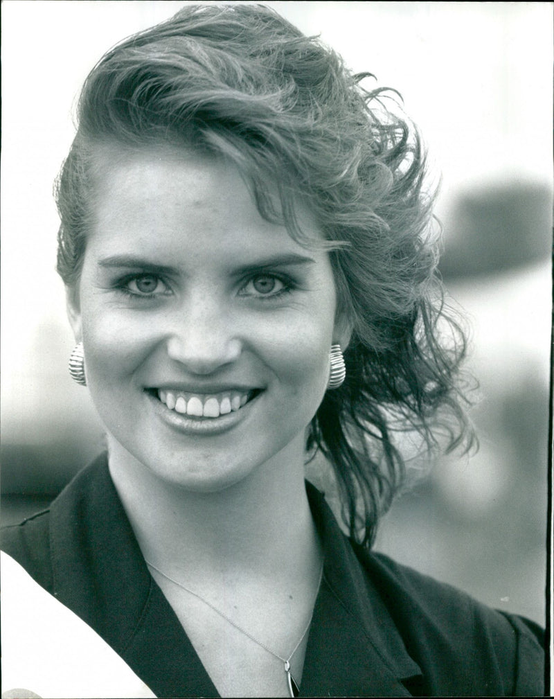 Linda Ellis - Vintage Photograph