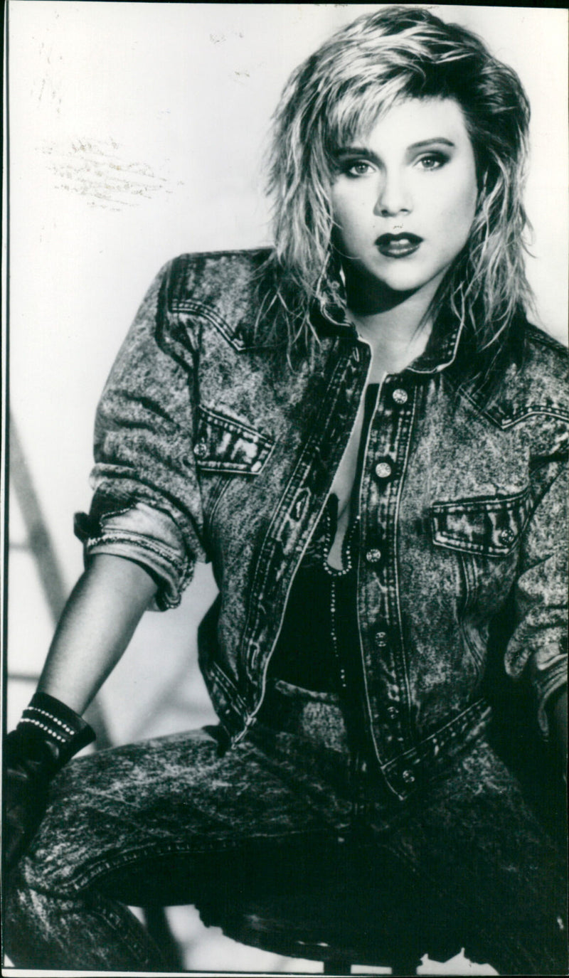 Samantha Fox - Vintage Photograph