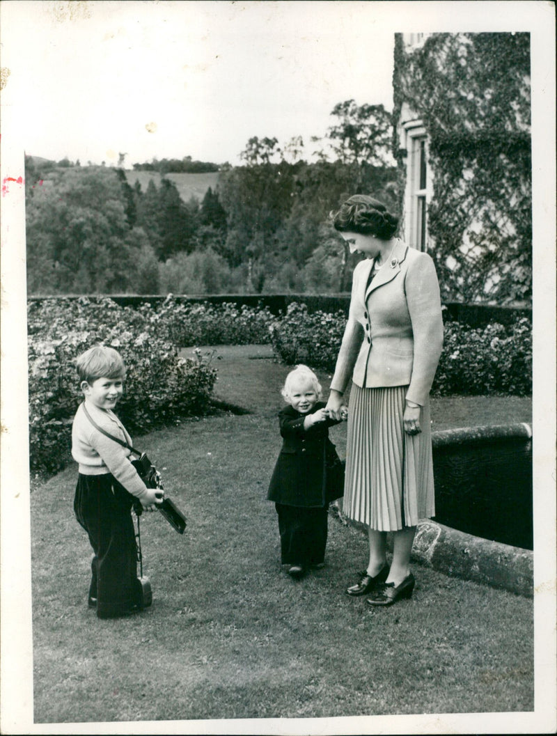 Queen Elizabeth II - Vintage Photograph