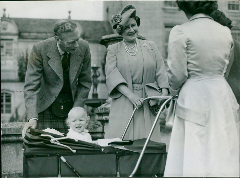 Queen Elizabeth II - Vintage Photograph