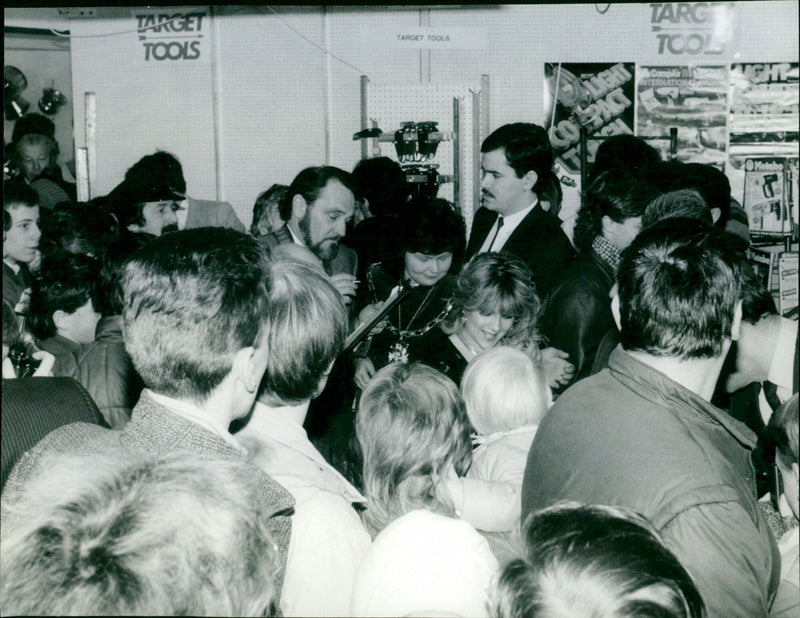 Samantha Fox - Vintage Photograph