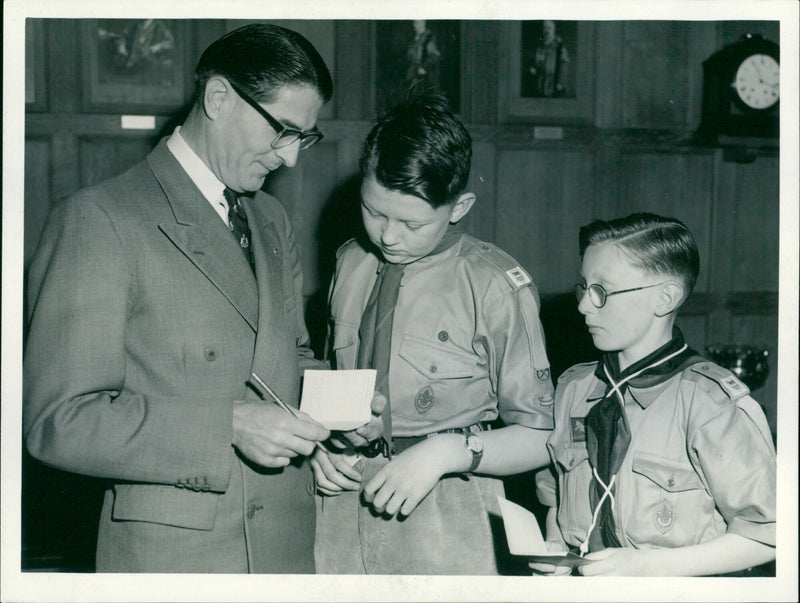 Leslie Franks - Vintage Photograph