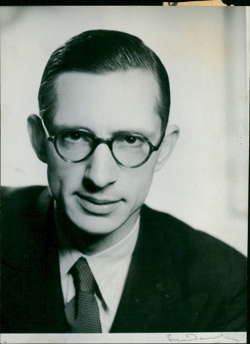 Mr G. H. E is a new candidate - Vintage Photograph