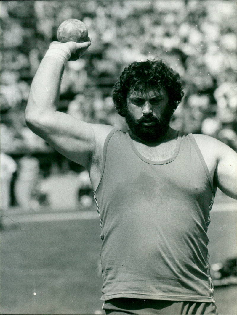 Geoff Capes - Vintage Photograph