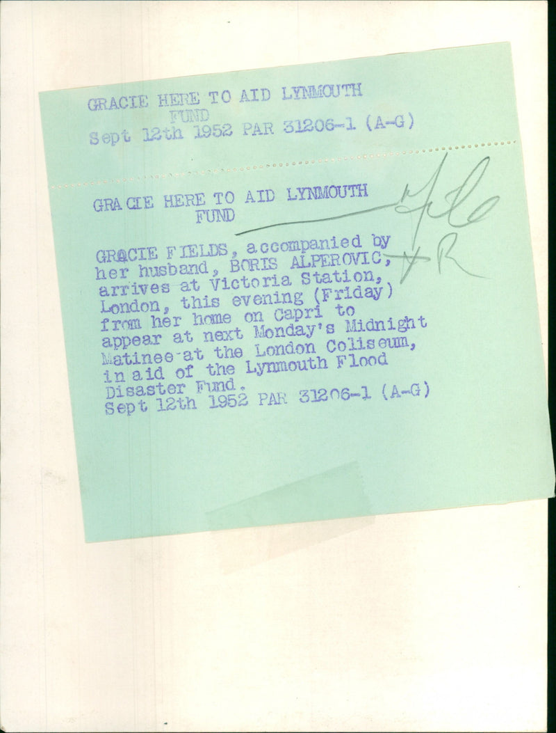 Gracie Fields - Vintage Photograph