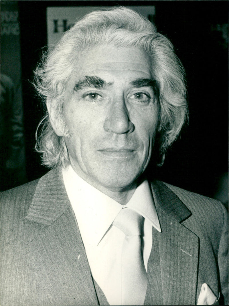 Frank Finlay, 59. - Vintage Photograph