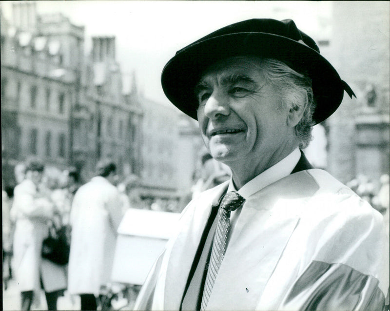 Sir Geraint Evans - Vintage Photograph