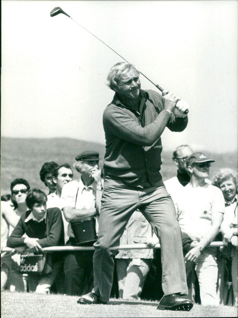 Arnold Palmer - Vintage Photograph