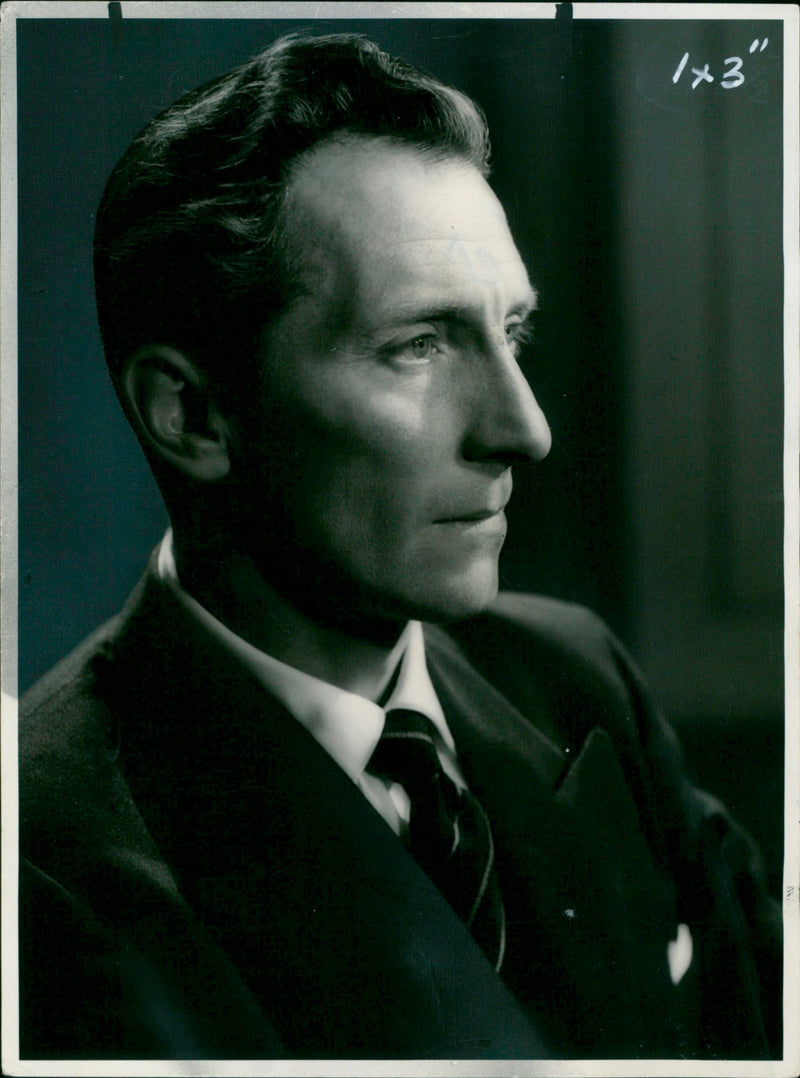 Peter Cushing - Vintage Photograph